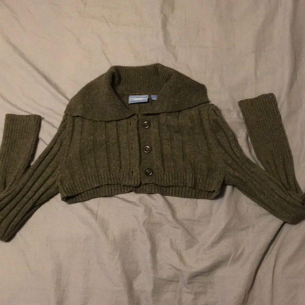 Long sleeve cropped cardigan